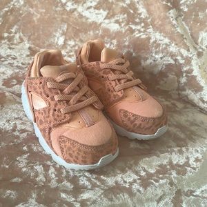 Toddler Size 7 Nike Hurrache